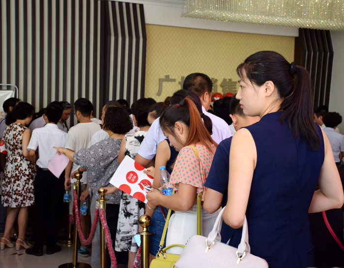 喜報(bào)！捷報(bào)！一經(jīng)推出即成隴南商業(yè)傳奇！