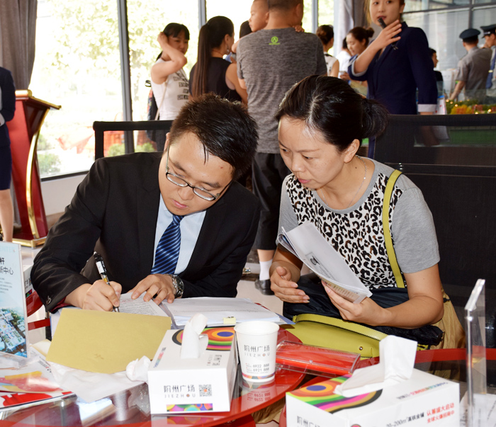 喜報(bào)！捷報(bào)！一經(jīng)推出即成隴南商業(yè)傳奇！