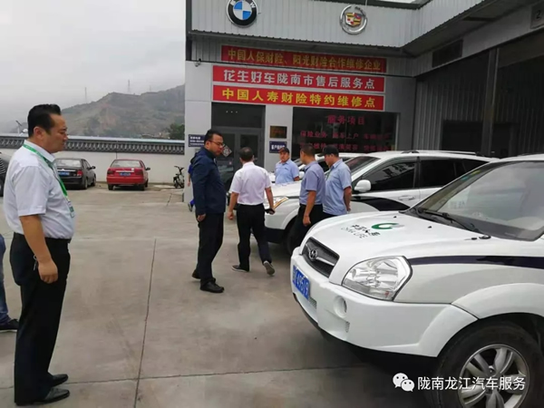 金錘鈑金，銀槍噴漆！龍江汽修值得信賴！