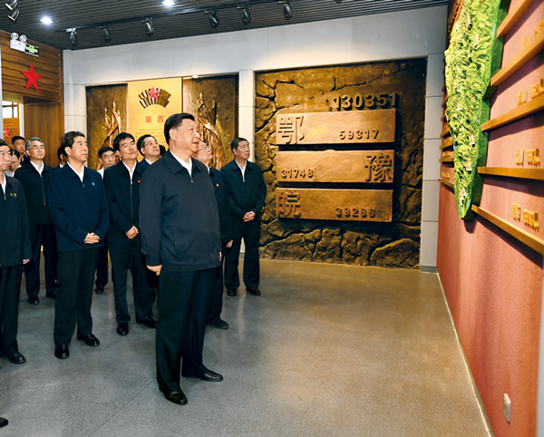 習近平:推進黨的建設新的偉大工程要一以貫之